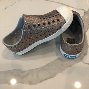 Toddler girls Native sneakers size 10